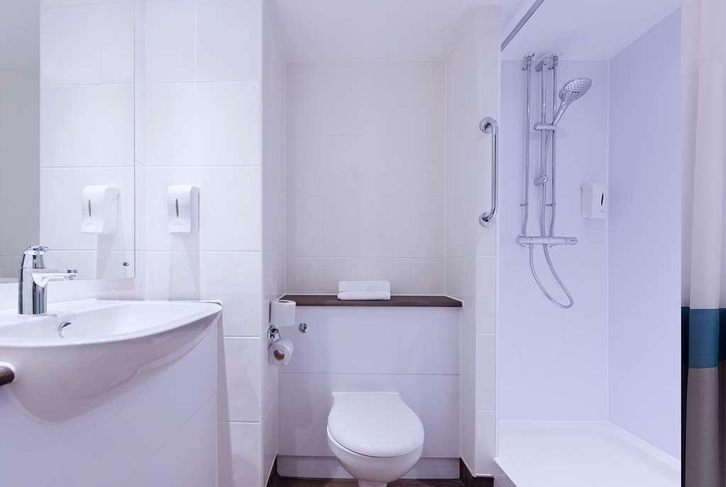 Hotel Travelodge Acton Londra